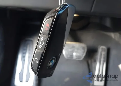 2023 BMW 740 I z USA, uszkodzony, nr VIN WBA23EH06PCM26895